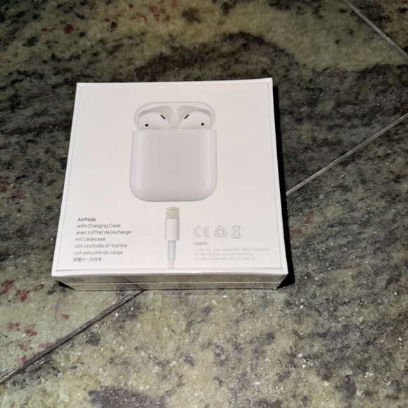 Apple AirPods Wireless Earbuds 2nd Generation - Picture 2 of 2